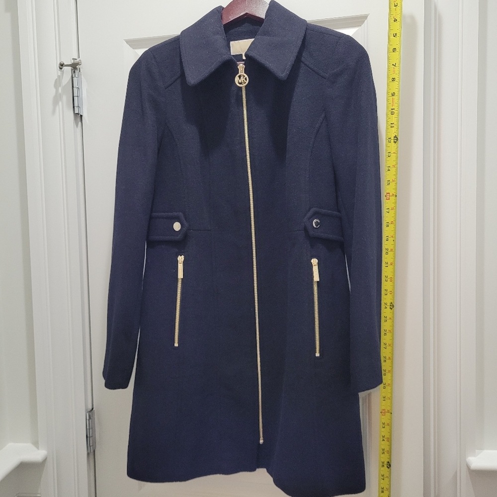 Like New Michael Kors Wool Coat. Zip-Front Closure. Two Pockets. Midnight. XS. - Picture 10 of 16